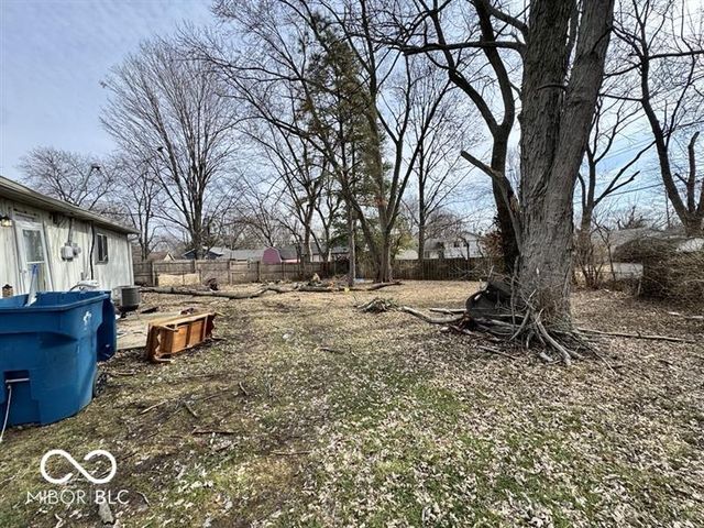 5855 Price Court, Indianapolis, IN 46254