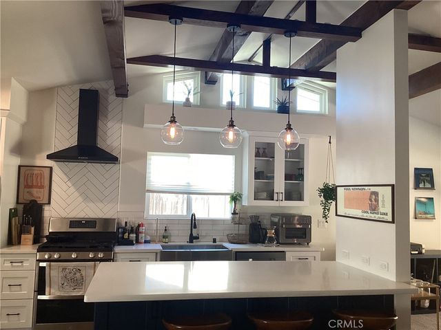 233 Almon Drive, Thousand Oaks, CA 91362