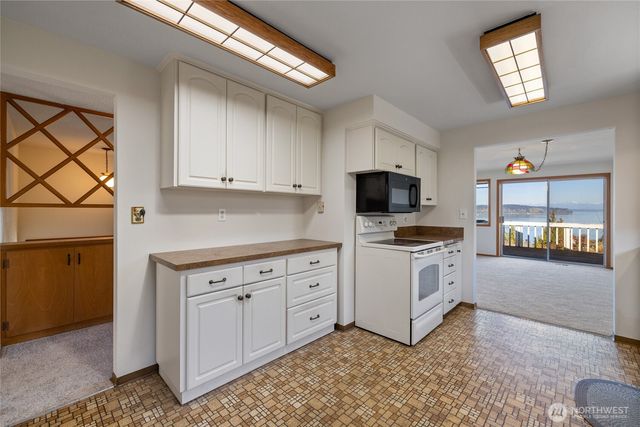 1411 Nisqually Street, Steilacoom, WA 98388