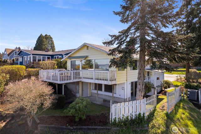 1411 Nisqually Street, Steilacoom, WA 98388
