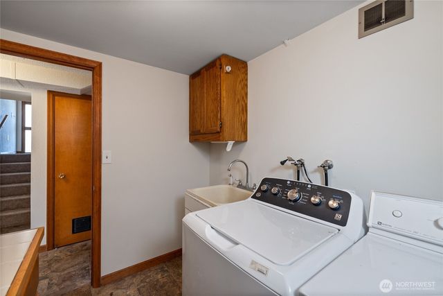 1411 Nisqually Street, Steilacoom, WA 98388