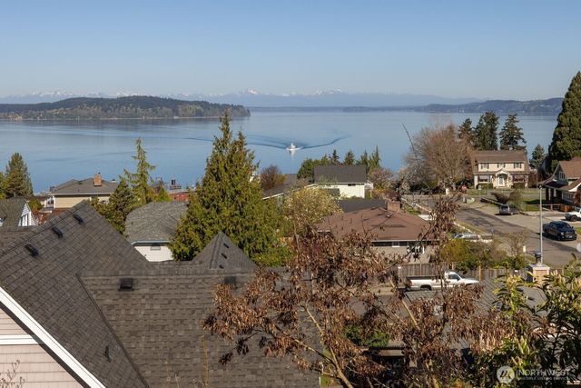 1411 Nisqually Street, Steilacoom, WA 98388