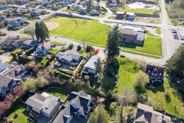 1411 Nisqually Street, Steilacoom, WA 98388