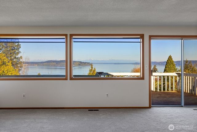 1411 Nisqually Street, Steilacoom, WA 98388