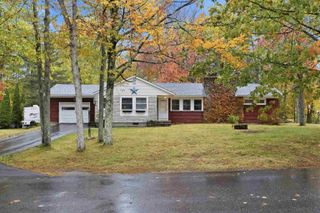 57 Independence Avenue, Franklin, NH 03235