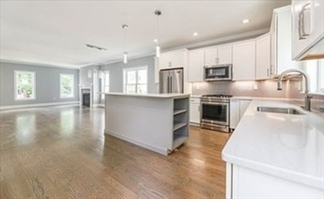 46 Murray Hill Road, Boston, MA 02131