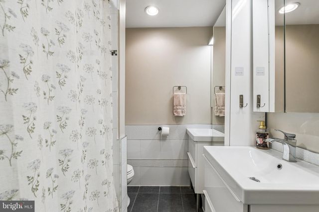 1816 DICKINSON ST, Philadelphia, PA 19146