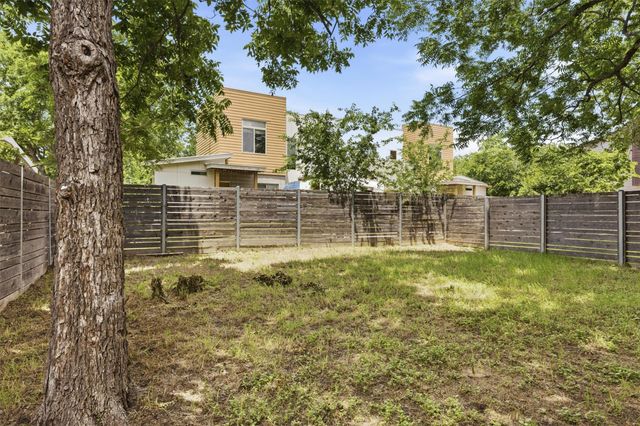 1210 Stobaugh ST B, Austin, TX 78757