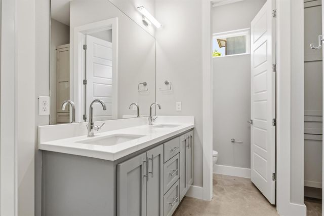1210 Stobaugh ST B, Austin, TX 78757