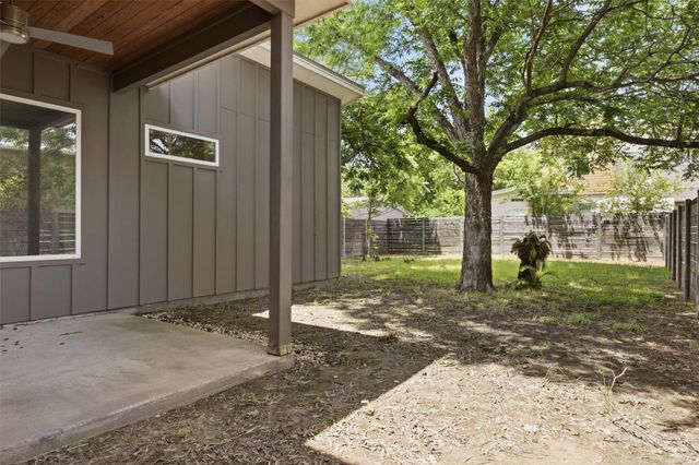 1210 Stobaugh ST B, Austin, TX 78757