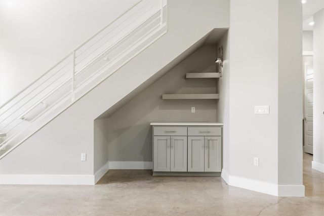 1210 Stobaugh ST B, Austin, TX 78757