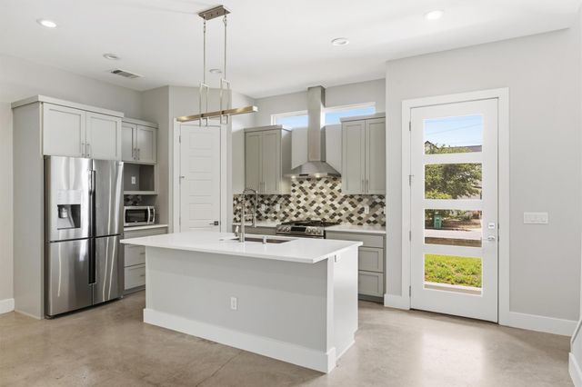 1210 Stobaugh ST B, Austin, TX 78757