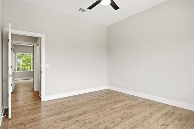 1210 Stobaugh ST B, Austin, TX 78757