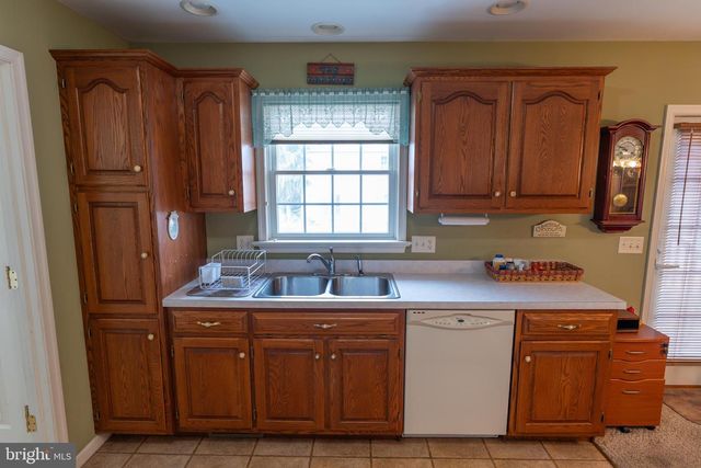 17 VISTA DR, Fredericksburg, PA 17026