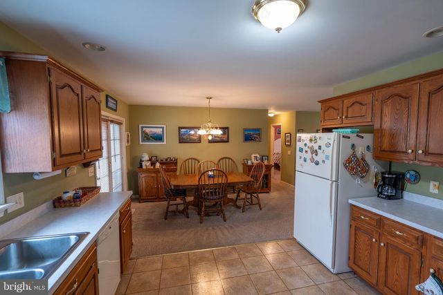 17 VISTA DR, Fredericksburg, PA 17026