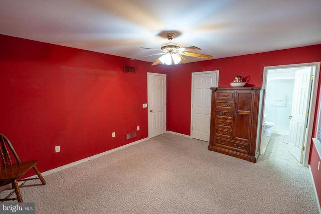 17 VISTA DR, Fredericksburg, PA 17026