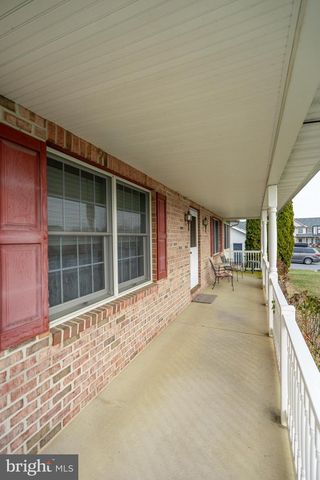 17 VISTA DR, Fredericksburg, PA 17026
