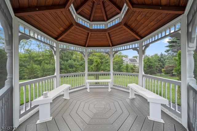 6 Christinalynn Dr, Monroe Twp., NJ 08831