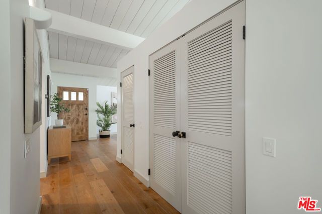 1231 El Hito Circle, Pacific Palisades (los Angeles), CA 90272