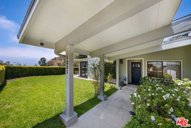 1231 El Hito Circle, Pacific Palisades (los Angeles), CA 90272