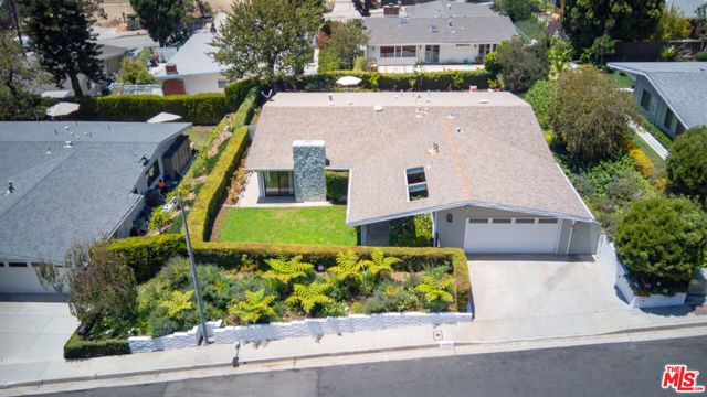 1231 El Hito Circle, Pacific Palisades (los Angeles), CA 90272