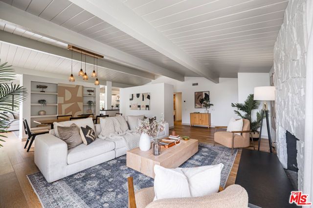 1231 El Hito Circle, Pacific Palisades (los Angeles), CA 90272