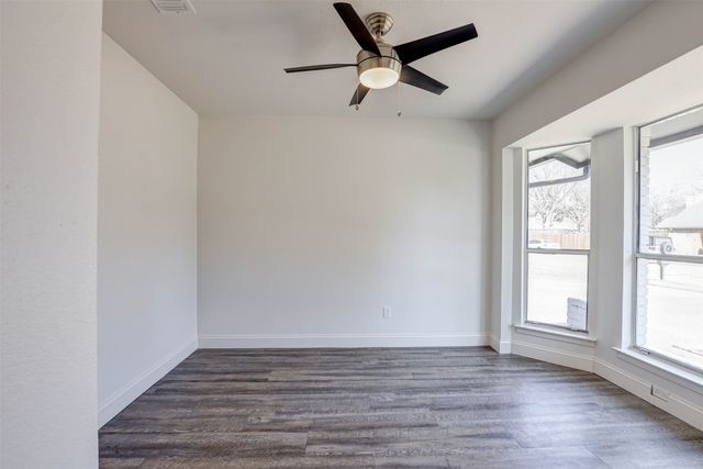 312 Almond Lane, Euless, TX 76039