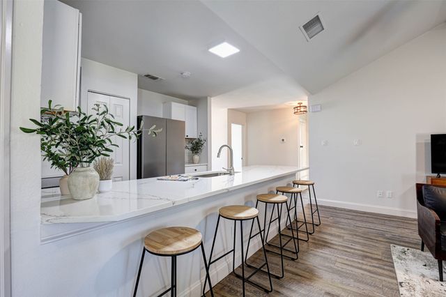 312 Almond Lane, Euless, TX 76039