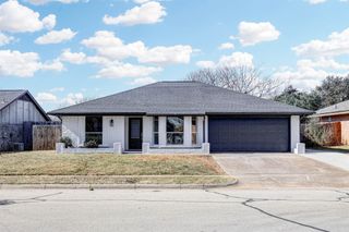 312 Almond Lane, Euless, TX 76039