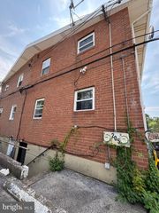 205 E MARYLAND AVE, Aldan, PA 19018