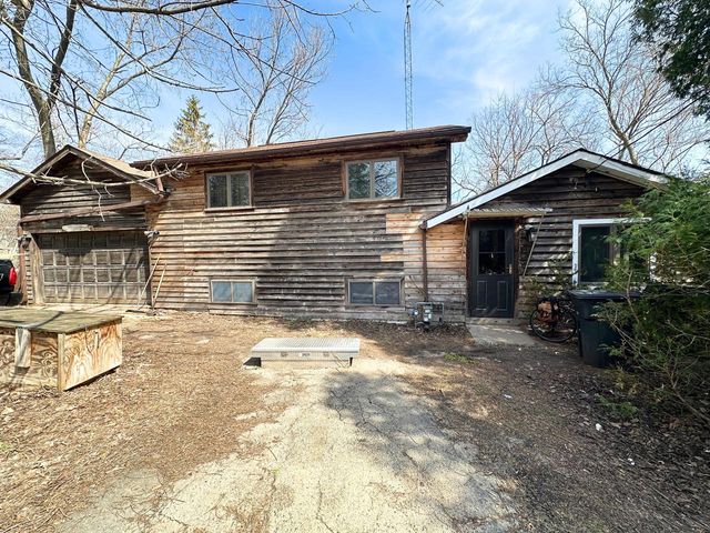 N3090 Uranus ROAD, Lake Geneva, WI 53147