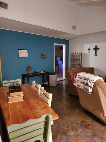 1645 Brentwood Dr, Corpus Christi, TX 78415