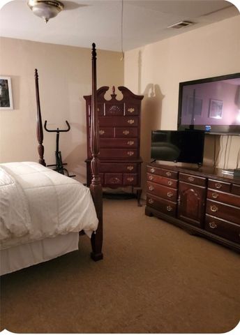 1645 Brentwood Dr, Corpus Christi, TX 78415