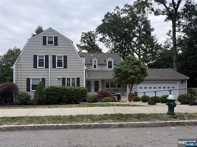 53 Howard Street, Verona, NJ 07044