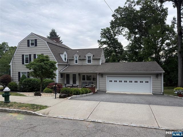 53 Howard Street, Verona, NJ 07044