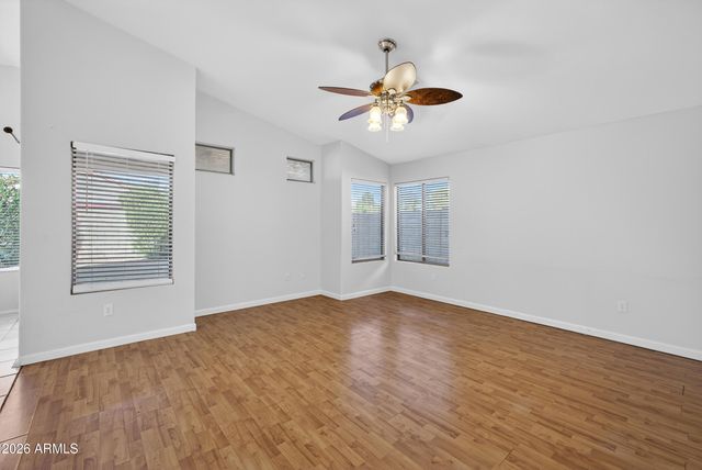 374 N OCEAN Drive, Gilbert, AZ 85233