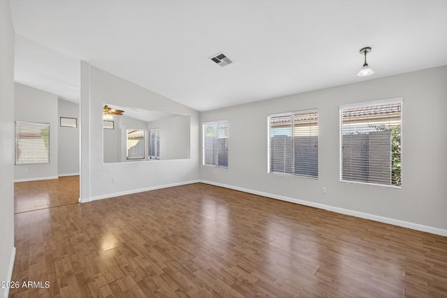 374 N OCEAN Drive, Gilbert, AZ 85233