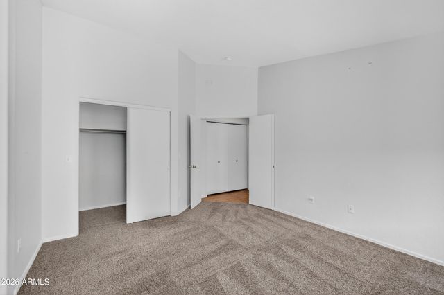 374 N OCEAN Drive, Gilbert, AZ 85233