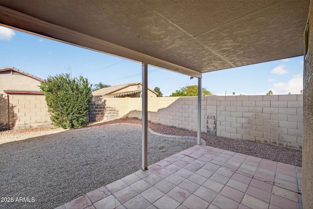 374 N OCEAN Drive, Gilbert, AZ 85233