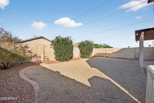 374 N OCEAN Drive, Gilbert, AZ 85233