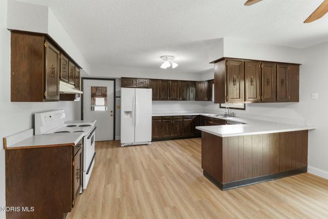 5741 Waterville Swanton Road, Swanton, OH 43558