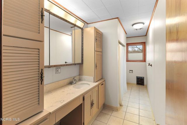 5741 Waterville Swanton Road, Swanton, OH 43558