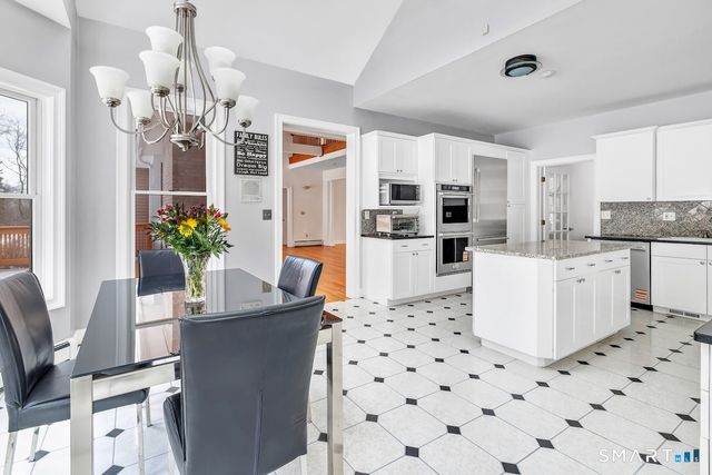 461 Amity Road, Woodbridge, CT 06525