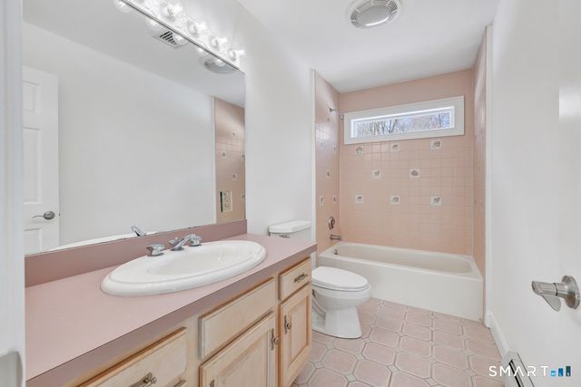 461 Amity Road, Woodbridge, CT 06525