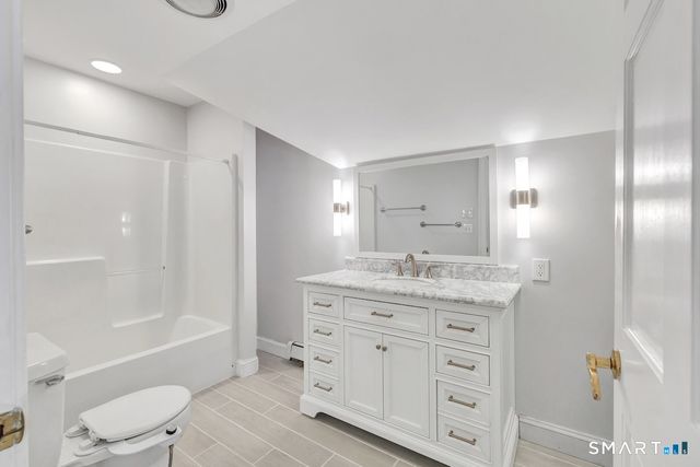 461 Amity Road, Woodbridge, CT 06525