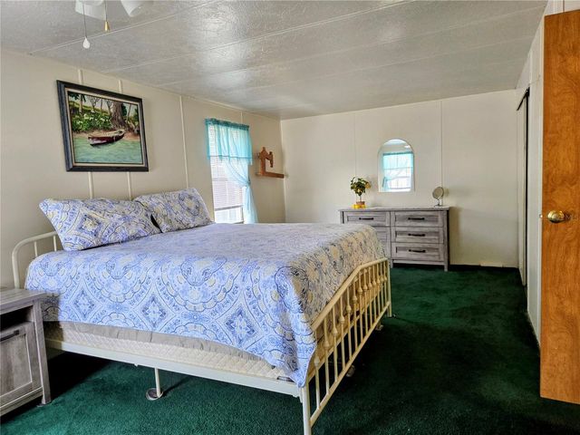 6253 BALMY LANE, Zephyrhills, FL 33542