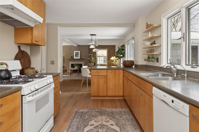 70 Penarrow Road Road, Brighton, NY 14618