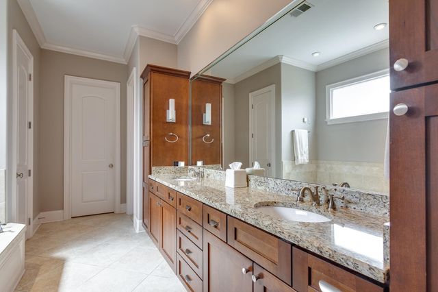 1764 ENCLAVE GREEN CV, Germantown, TN 38139