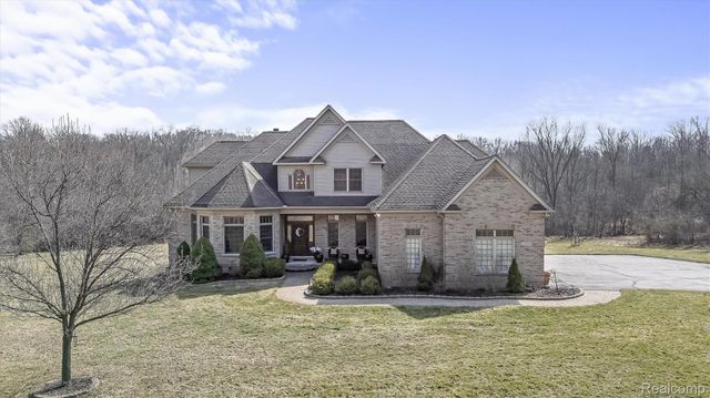3300 Hillshire Court, Superior Charter Township, MI 48198