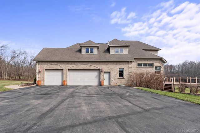 3300 Hillshire Court, Superior Charter Township, MI 48198